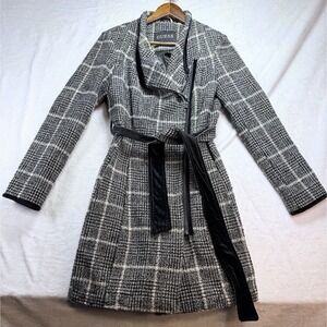 GUESS Women's Wool Blend Asymmetric Plaid Belted Coat Velvet Trim Black White M